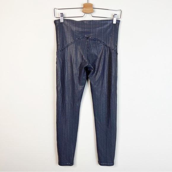 Spanx Booty Boost Active Leggings Metallic Gray Size Large - Picture 5 of 12